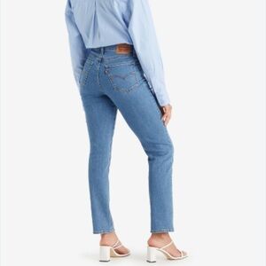 Levi’s 724 High Rise Straight Jean